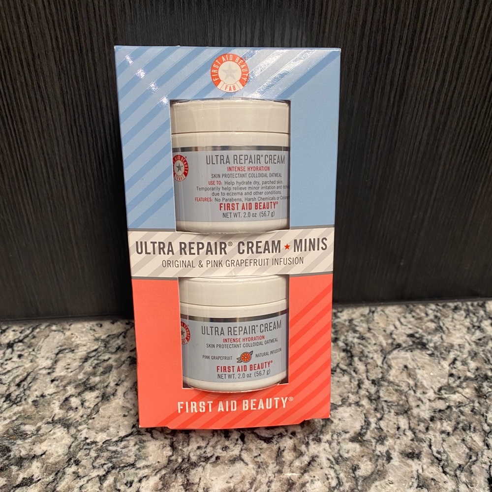 First Aid Beauty Ultra Repair Cream Mini Set Original & Pink Grapefruit 2oz each